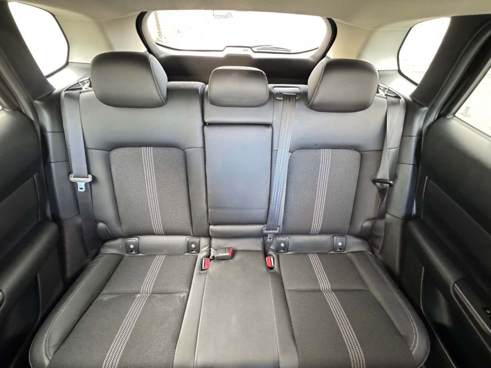 Used 2025 MAZDA CX-50 AWD 2.5 S w/ Select Package image 37