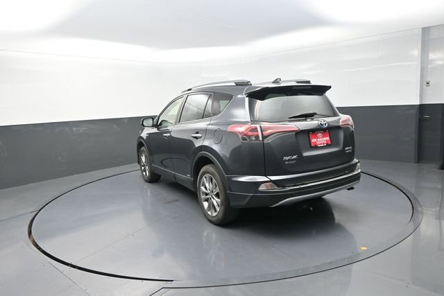 Used 2018 Toyota RAV4 Limited AWD/4WD image 58