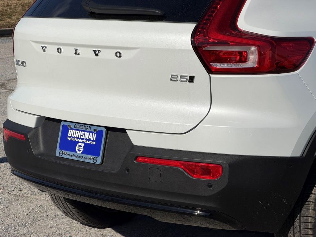 New 2026 Volvo XC40 B5 Ultra w/ Protection Package Premier image 8
