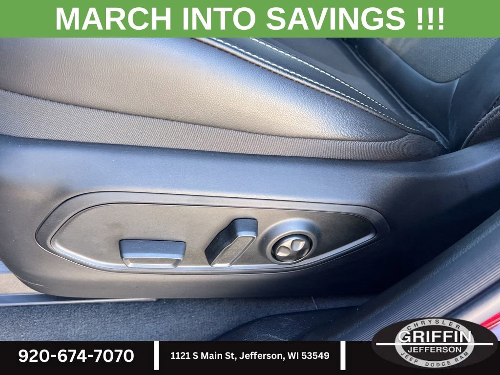 New 2026 Jeep Grand Cherokee Altitude image 13