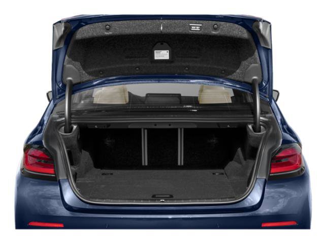 Used 2023 BMW 530e xDrive image 11