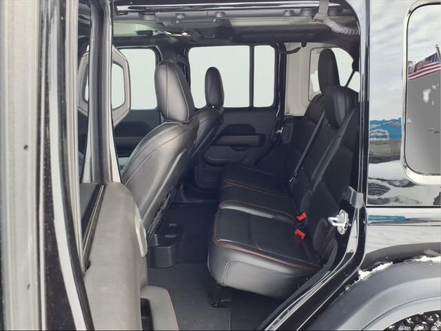 Used 2023 Jeep Wrangler Unlimited Rubicon w/ Steel Bumper Group image 11