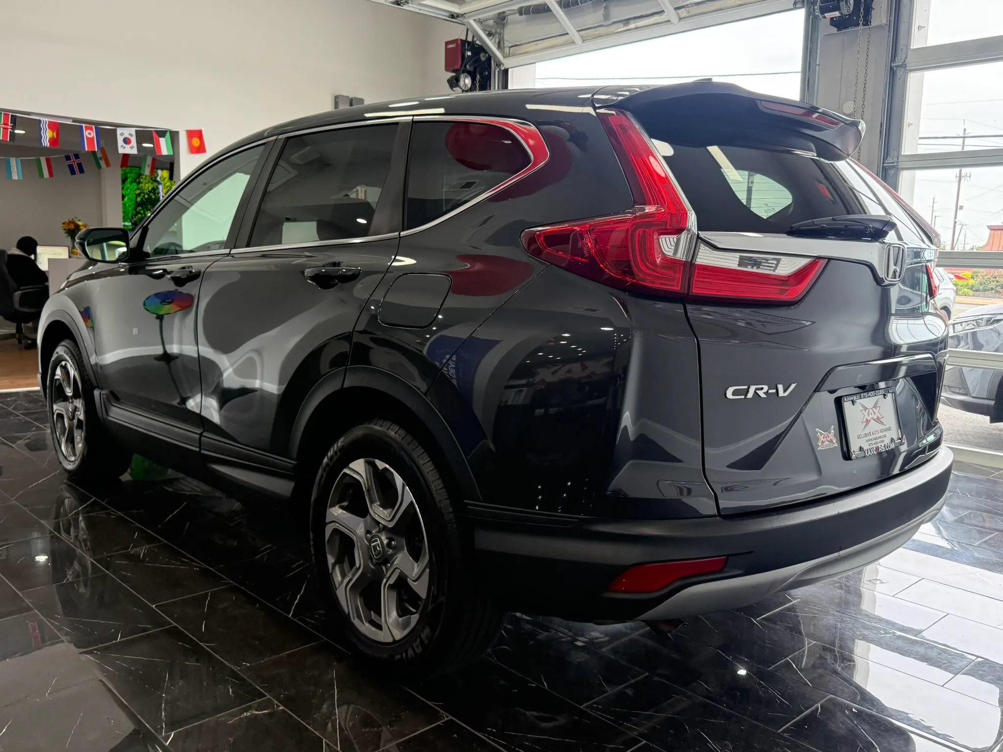 Used 2019 Honda CR-V EX image 4