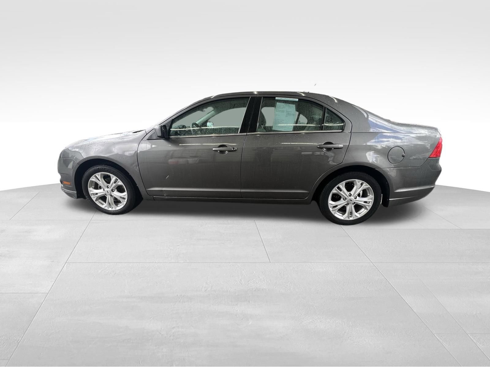 Used 2012 Ford Fusion SE image 8