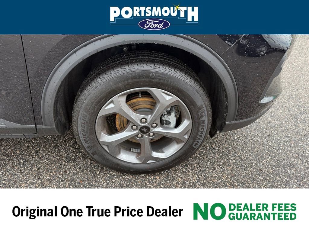 Used 2025 Ford Escape ST-Line w/ Tech Pack #1 AWD/4WD image 37