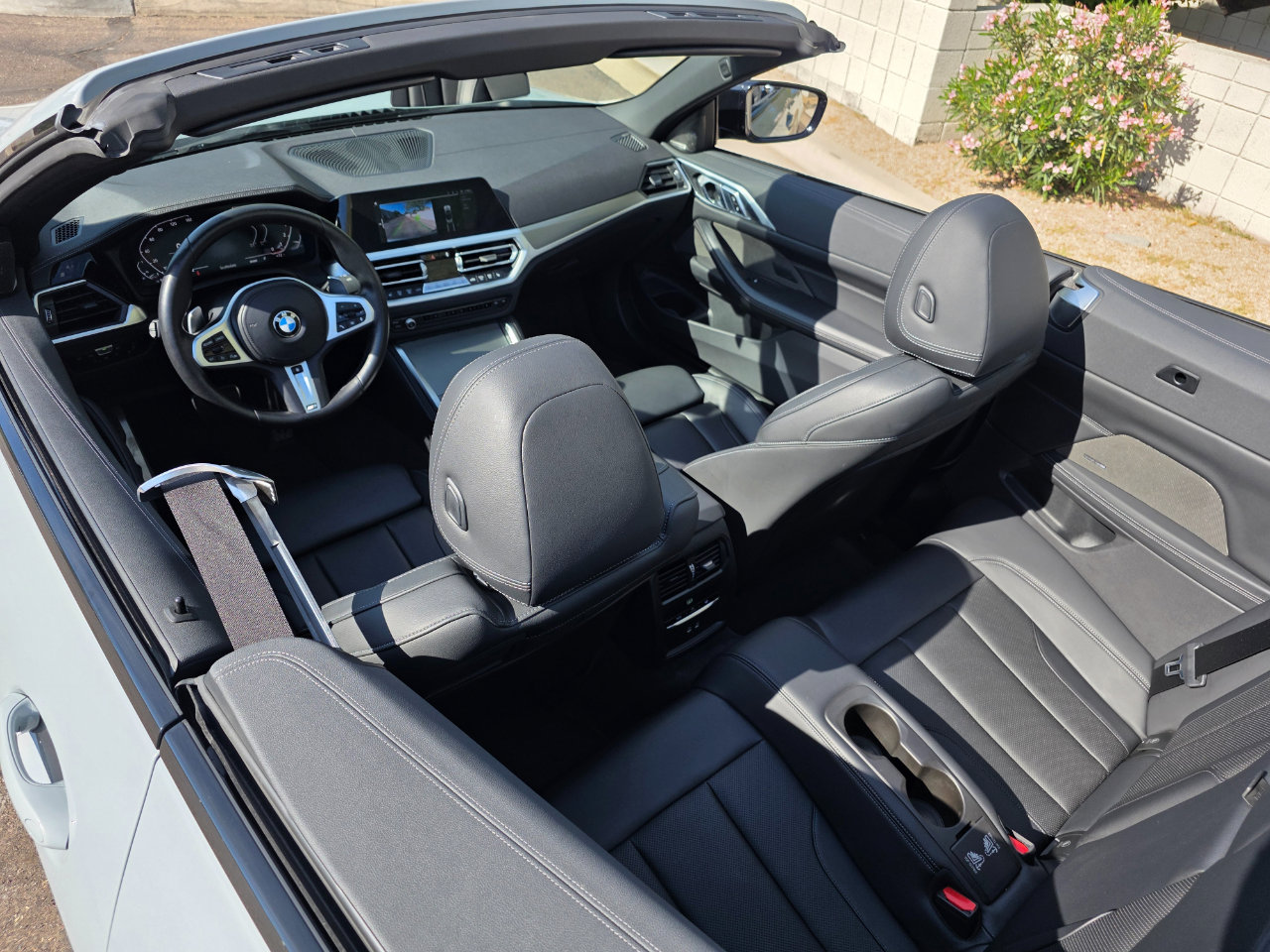 Used 2023 BMW 430i Convertible w/ M Sport Package image 6