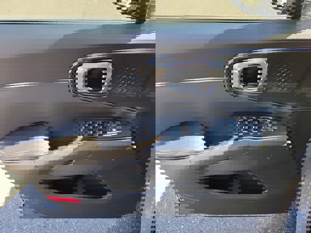 New 2026 Kia Sorento S w/ S Panoramic Sunroof Package image 24