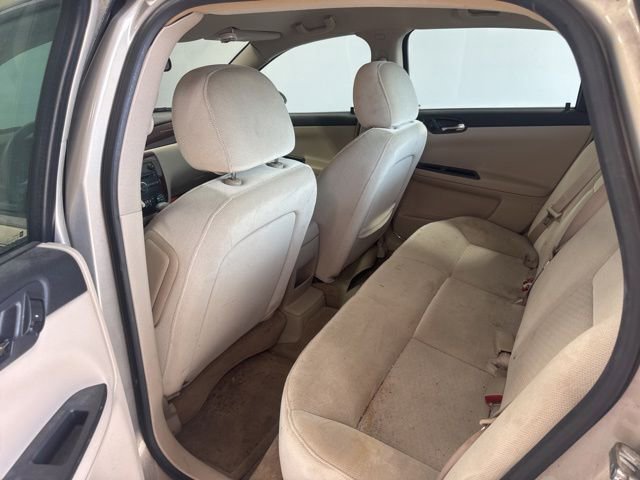 Used 2010 Chevrolet Impala LS FWD image 17