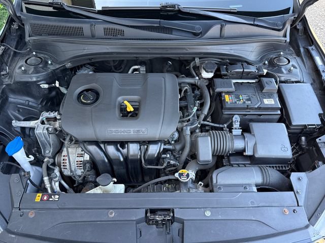 Used 2021 Kia Forte LXS FWD image 25