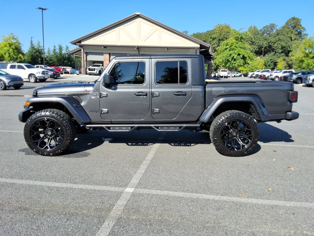 Used 2022 Jeep Gladiator Sport AWD/4WD image 8