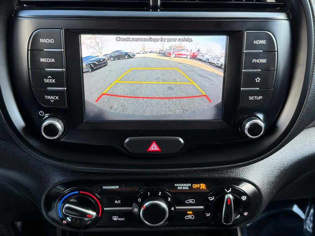 Used 2020 Kia Soul LX FWD image 28
