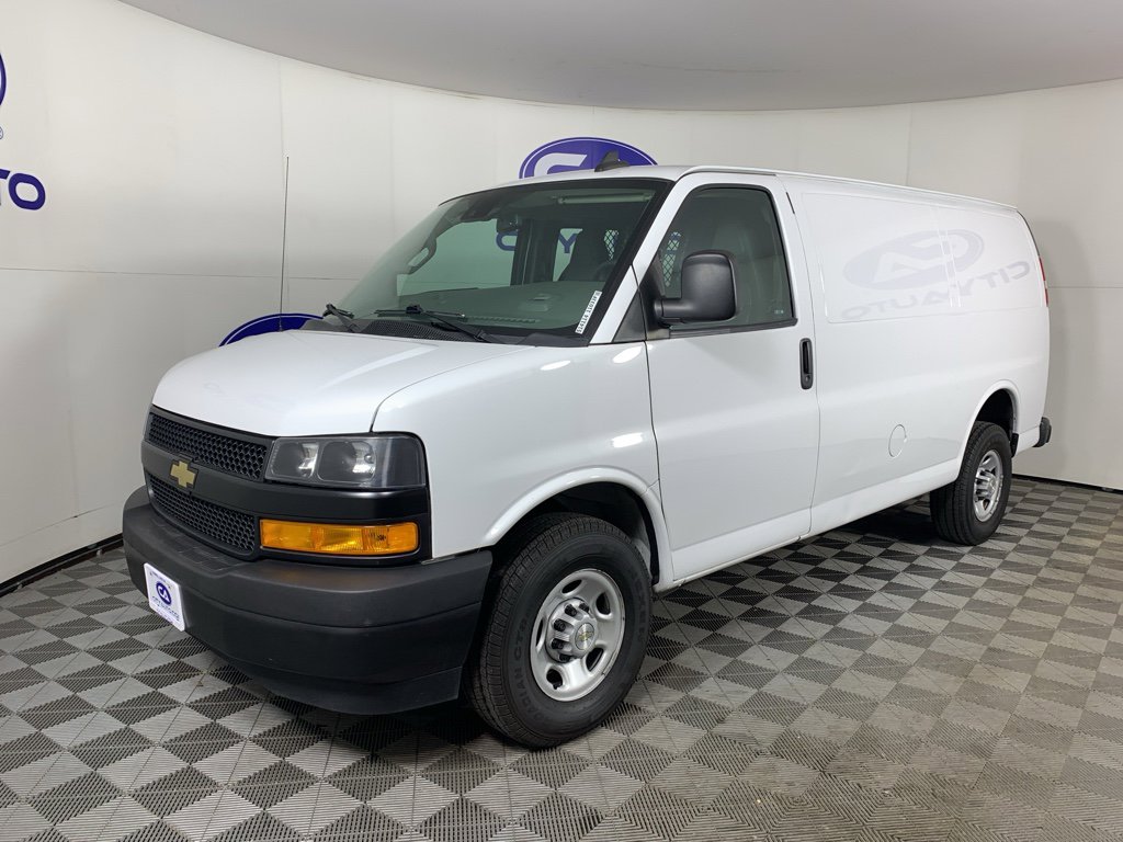 Used 2021 Chevrolet Express 2500 w/ Driver Convenience Package image 7