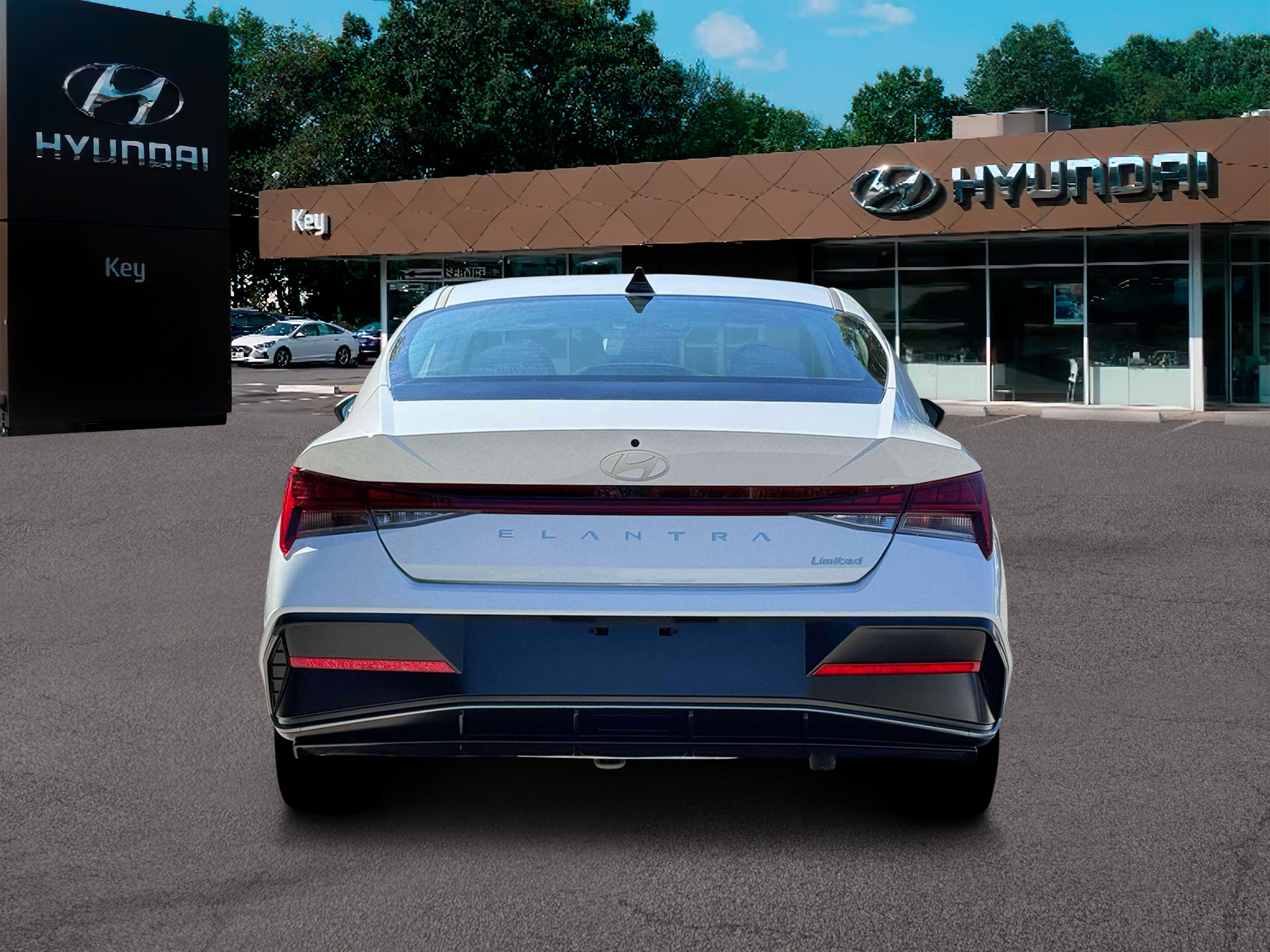 New 2026 Hyundai Elantra Limited FWD image 6