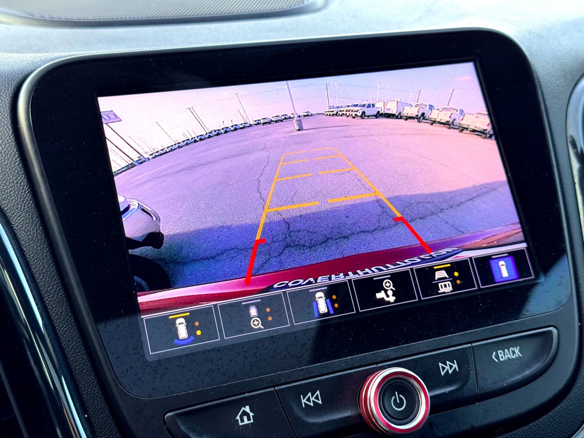 Used 2022 Chevrolet Equinox RS w/ RS Leather Package image 29