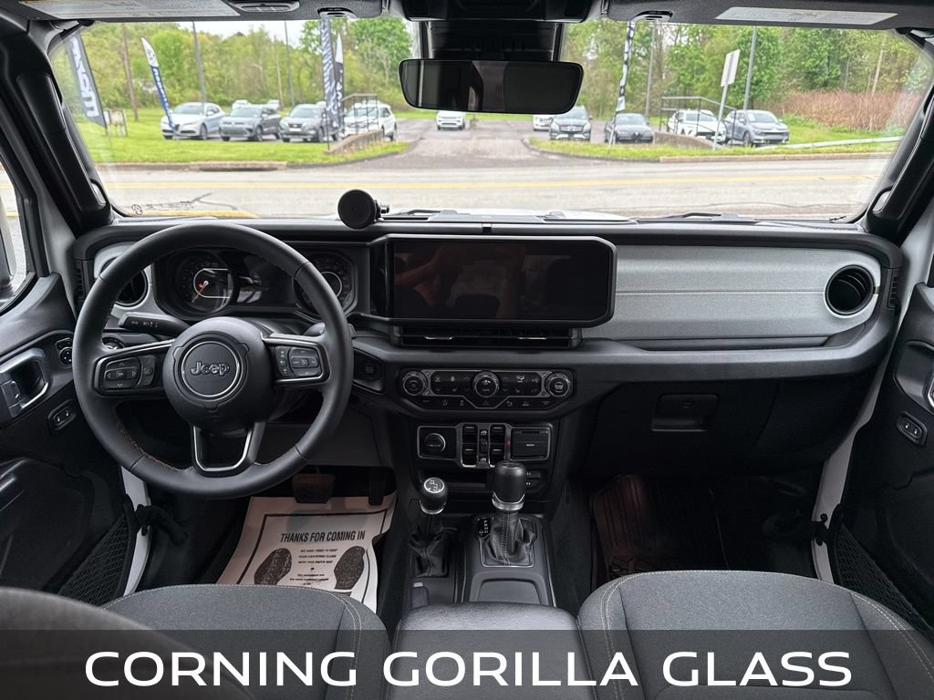 Used 2024 Jeep Gladiator Sport AWD/4WD image 13