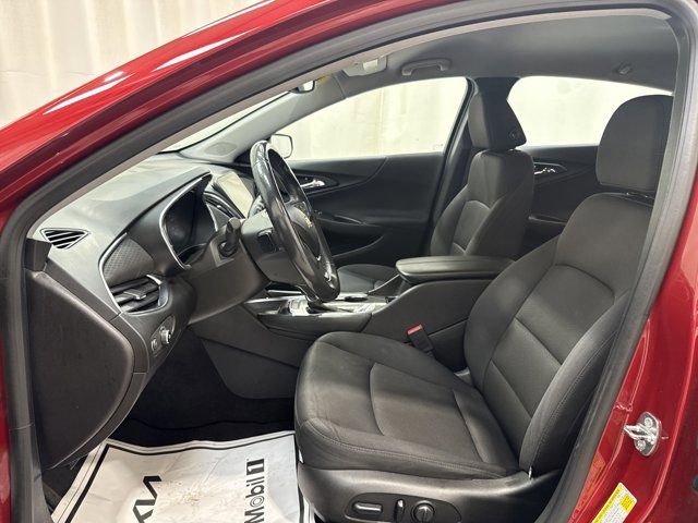 Used 2016 Chevrolet Malibu LT FWD image 15