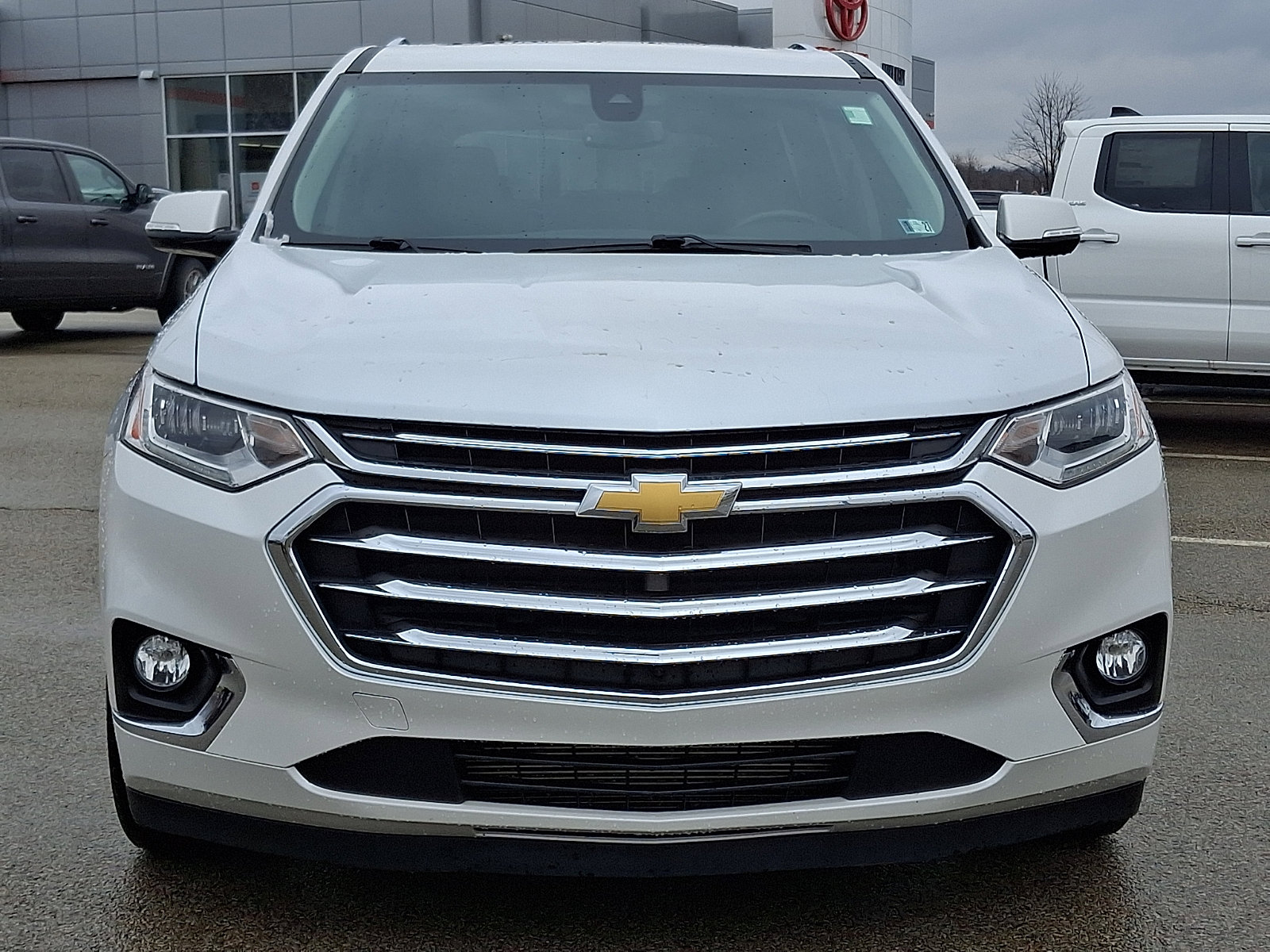 Used 2018 Chevrolet Traverse High Country image 2