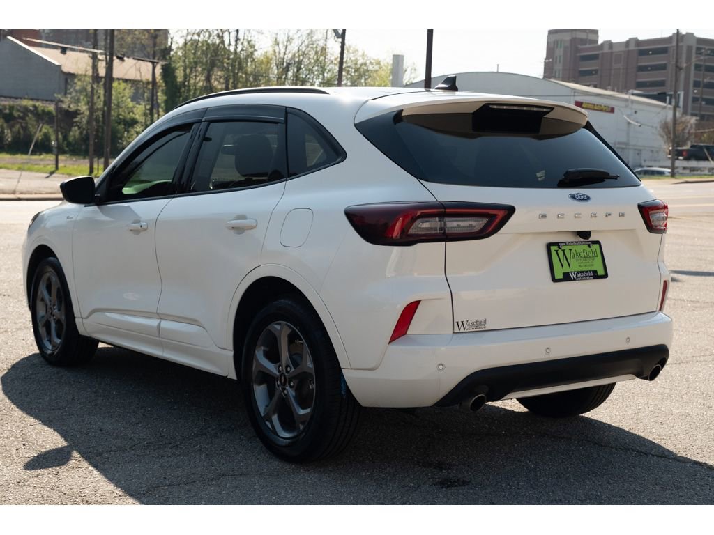 Used 2024 Ford Escape ST-Line w/ Tech Pack #1 FWD image 6