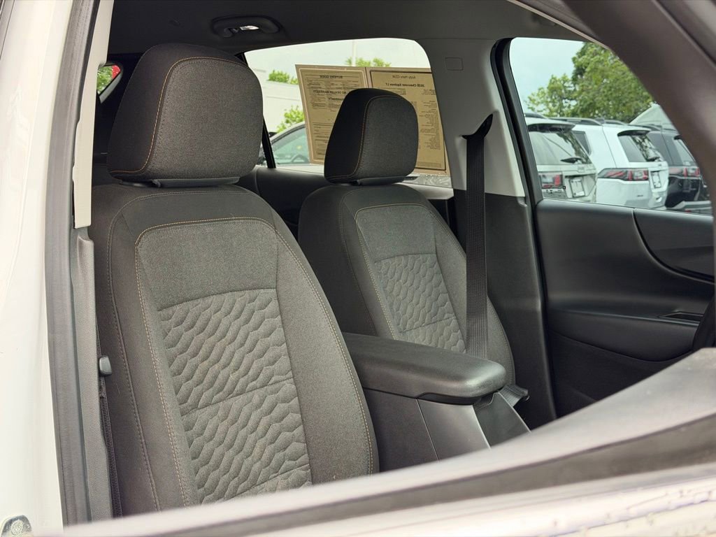 Used 2020 Chevrolet Equinox LT w/ Driver Convenience Package AWD/4WD image 42