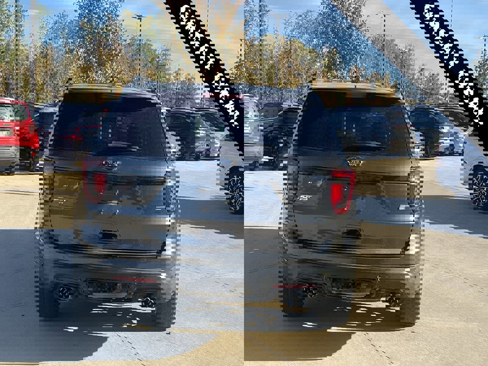 Used 2018 Ford Explorer Sport image 11