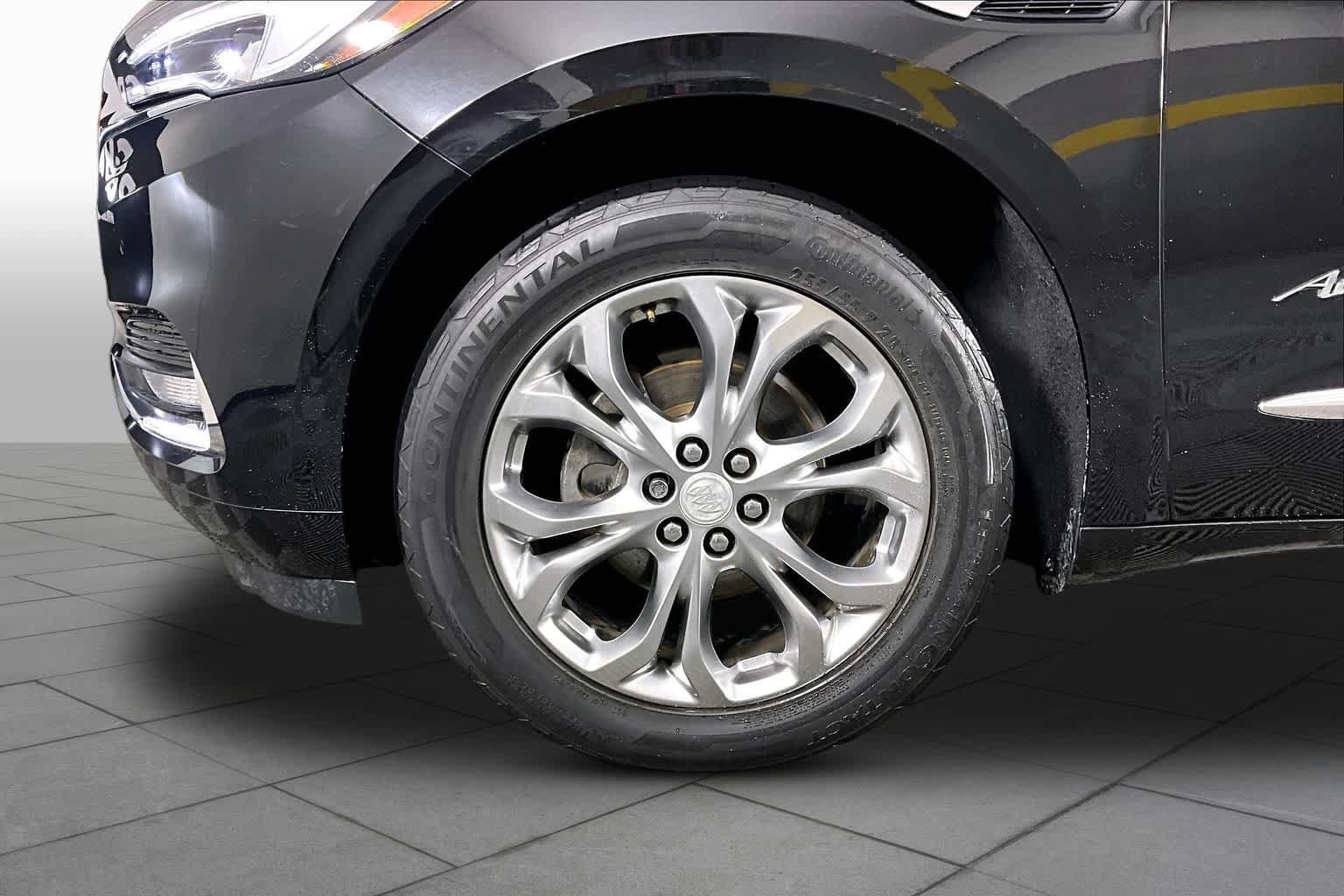 Certified 2020 Buick Enclave Avenir w/ Avenir Technology Package AWD/4WD image 11