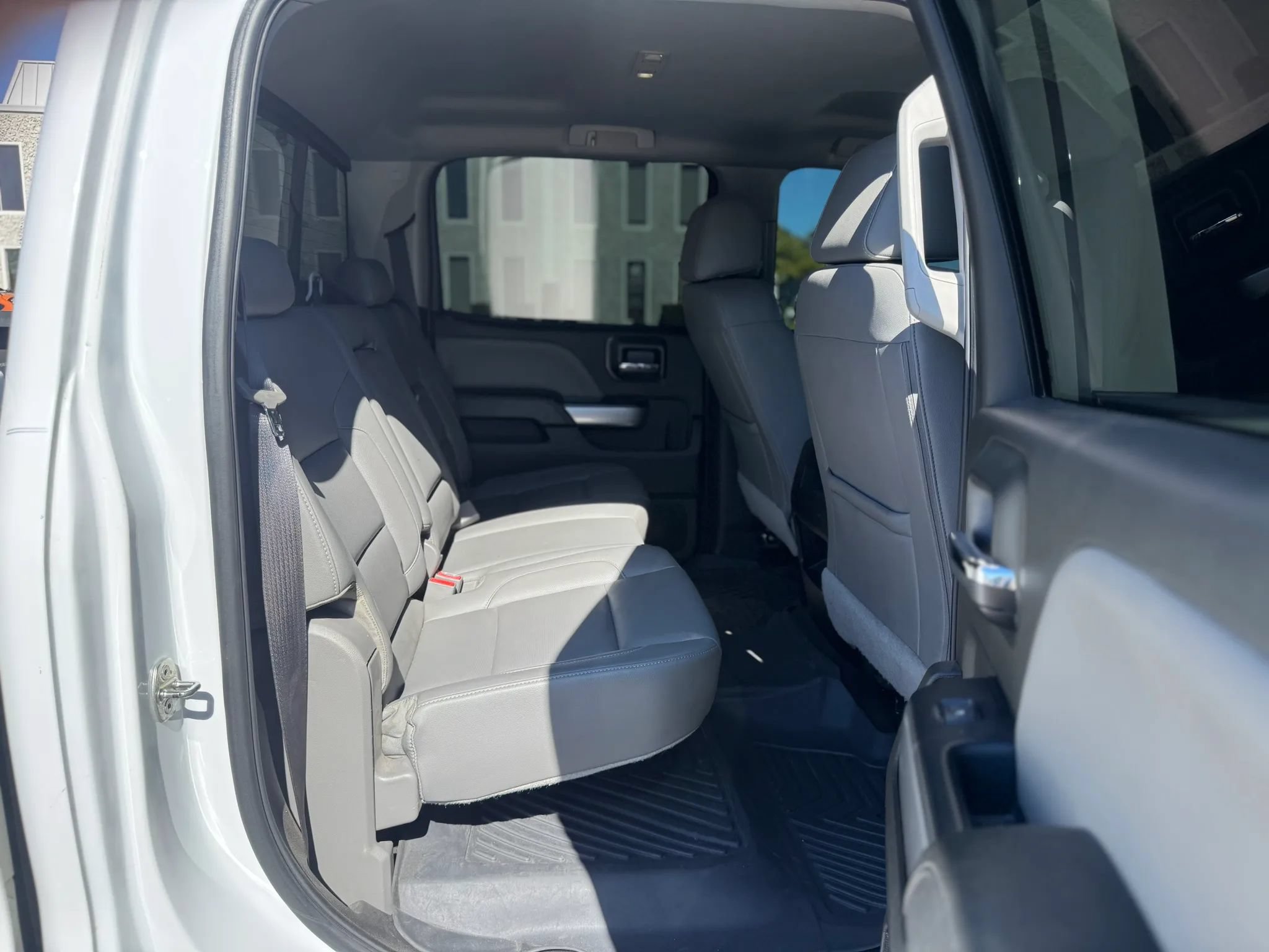Used 2018 Chevrolet Silverado 2500 LTZ w/ Duramax Plus Package AWD/4WD image 28