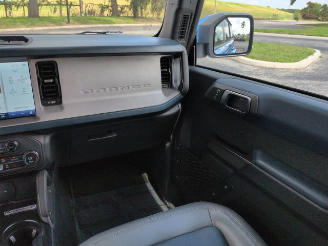 Used 2024 Ford Bronco Outer Banks AWD/4WD image 16