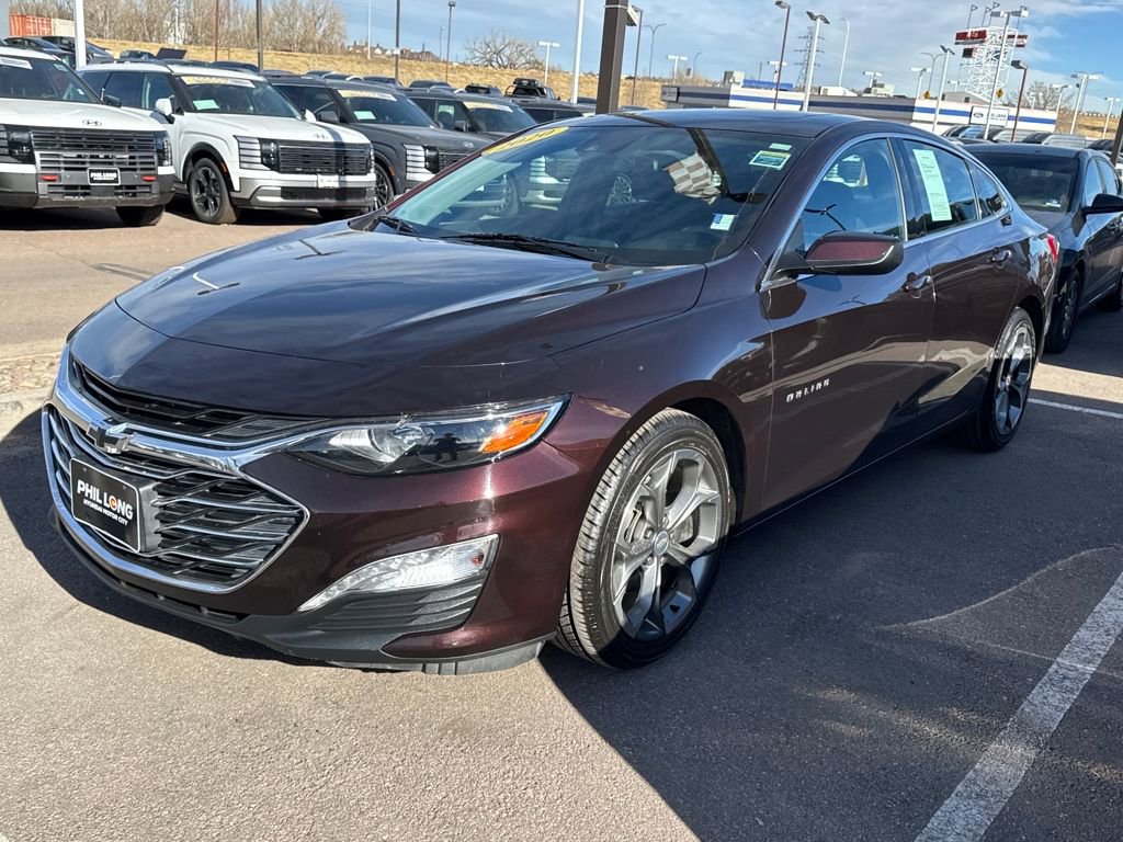 Used 2020 Chevrolet Malibu LT image 2