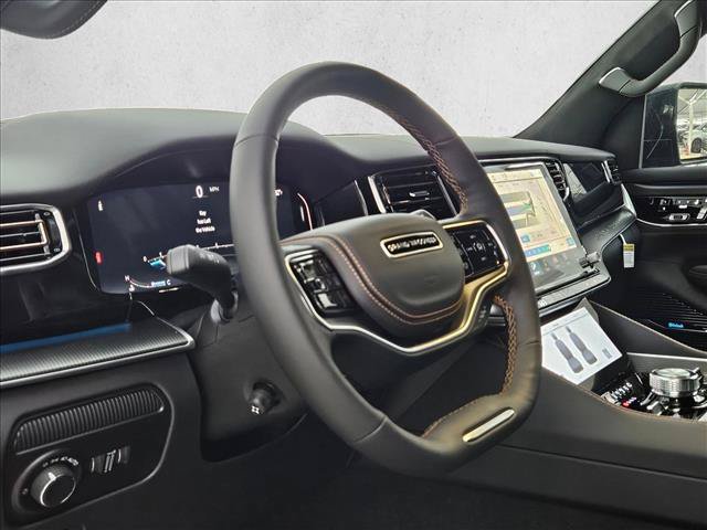 New 2026 Jeep Grand Wagoneer Summit AWD/4WD image 3