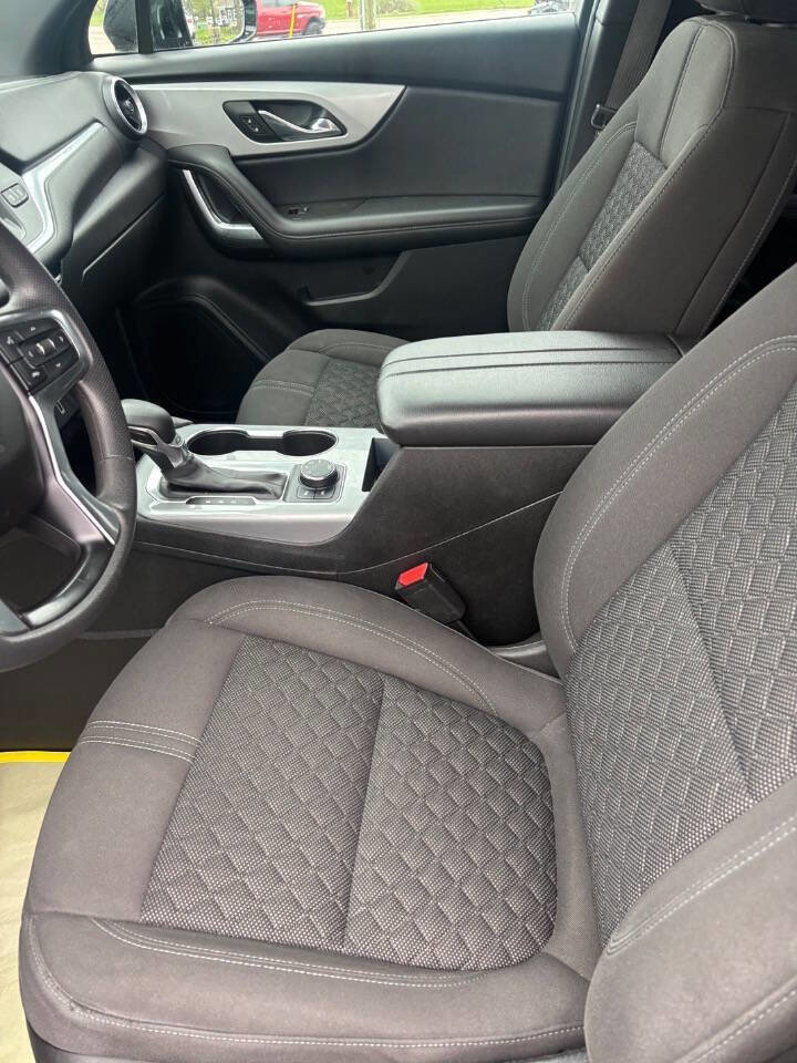 Used 2021 Chevrolet Blazer LT AWD/4WD image 2