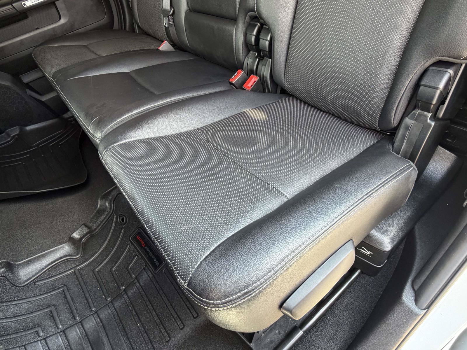 Used 2017 RAM 2500 Laramie w/ Sport Appearance Group AWD/4WD image 31