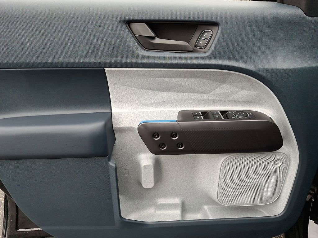 Used 2025 Ford Maverick XLT w/ XLT Luxury Package AWD/4WD image 12