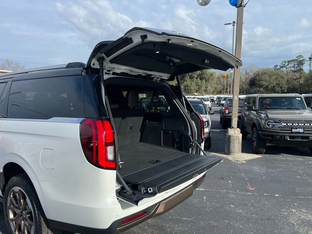 New 2026 Ford Expedition Max King Ranch image 4