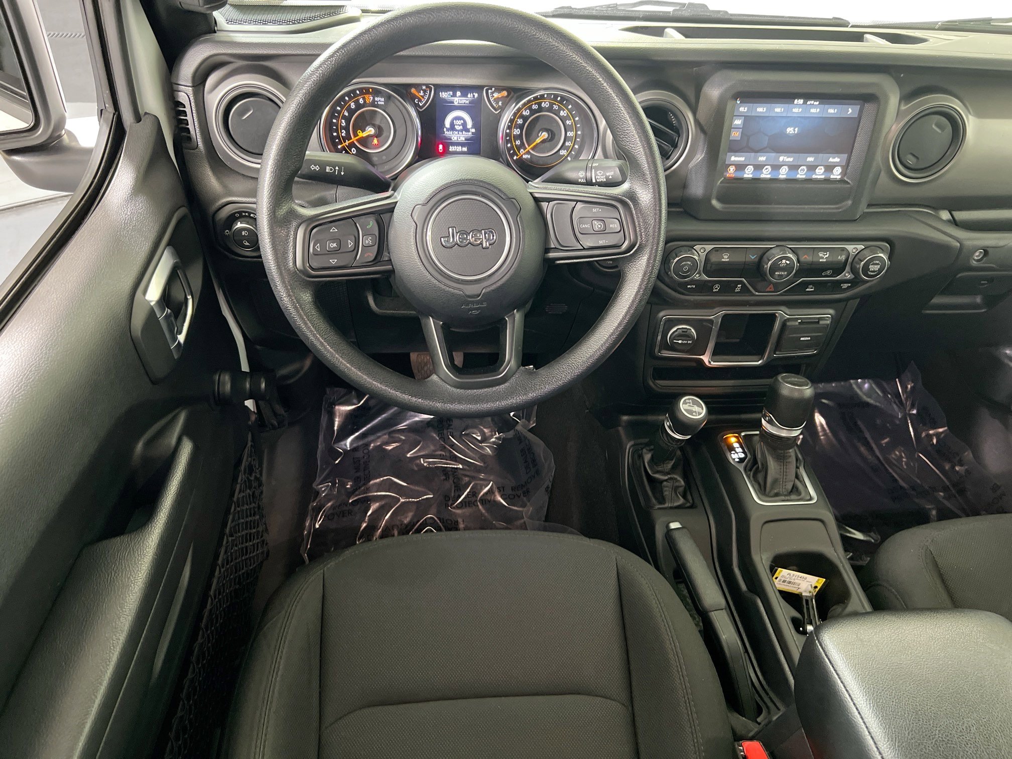 Used 2023 Jeep Gladiator Sport AWD/4WD image 19