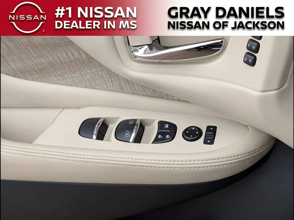 Used 2024 Nissan Murano SL image 13