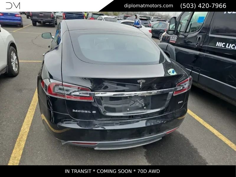Used 2015 Tesla Model S 70D image 5