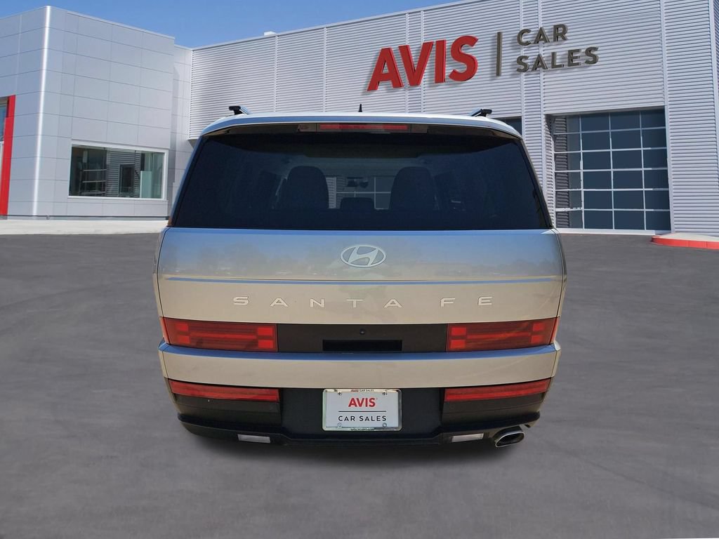 Used 2025 Hyundai Santa Fe SEL FWD image 7