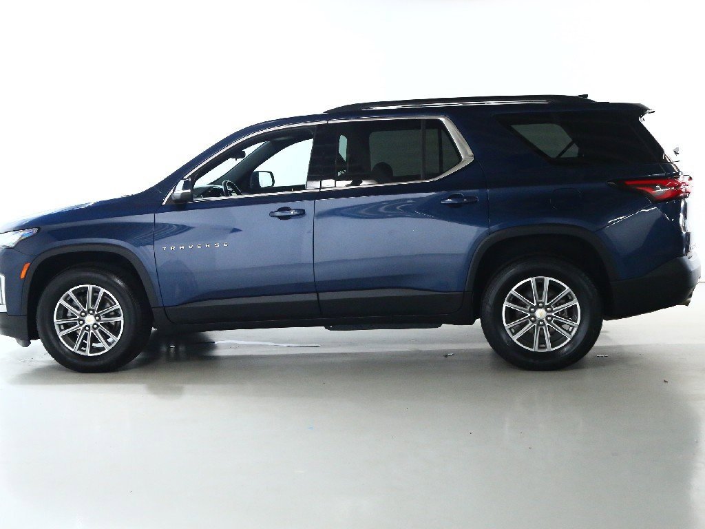 Used 2023 Chevrolet Traverse LT image 37