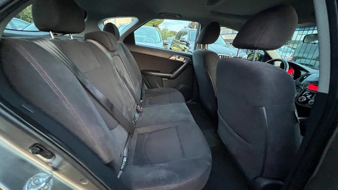 Used 2012 Kia Forte SX image 14