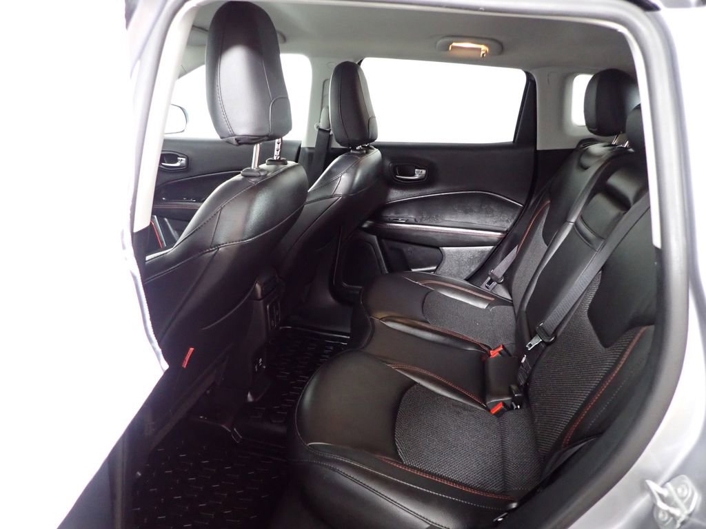 Used 2019 Jeep Compass Trailhawk image 28