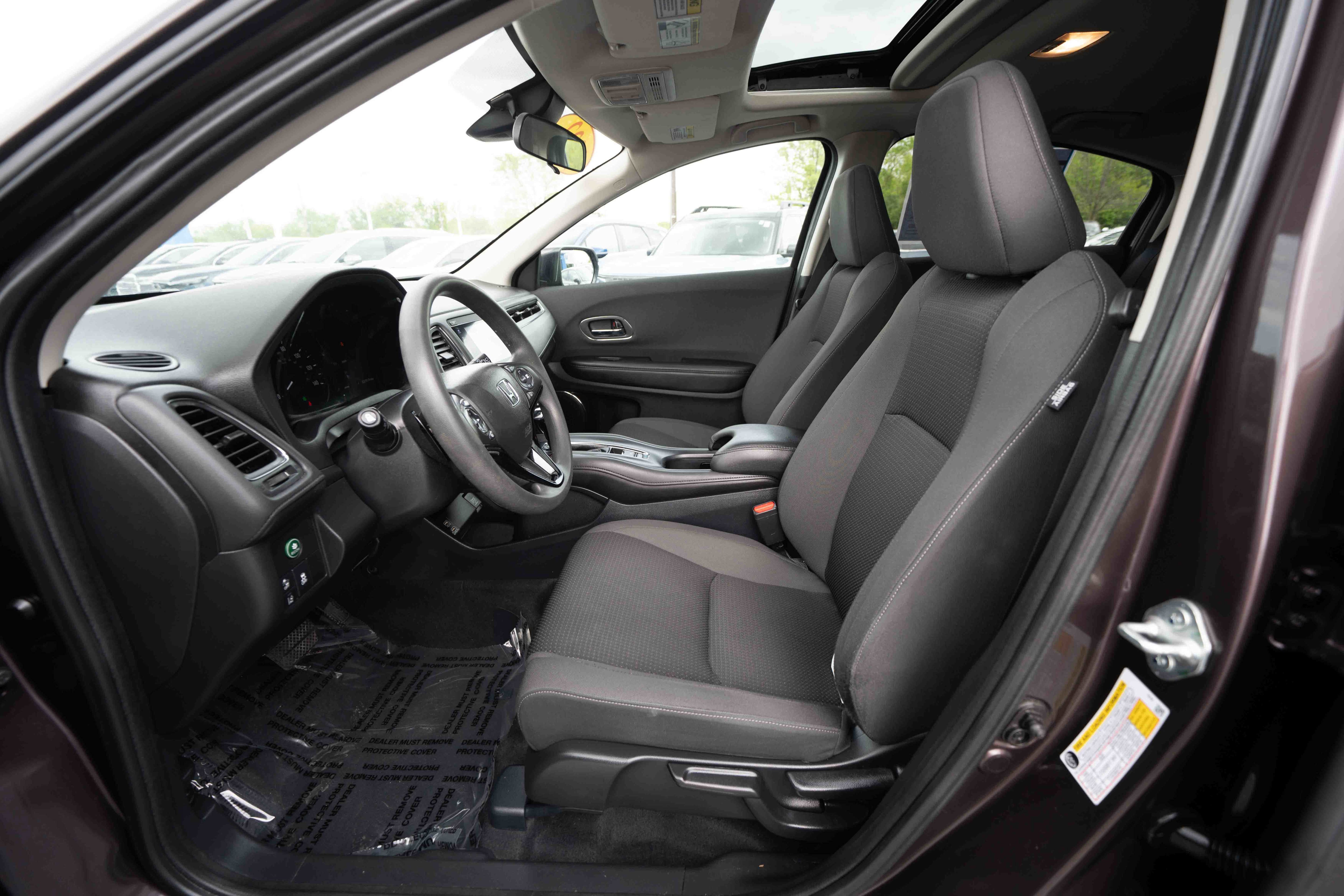 Used 2022 Honda HR-V EX image 9