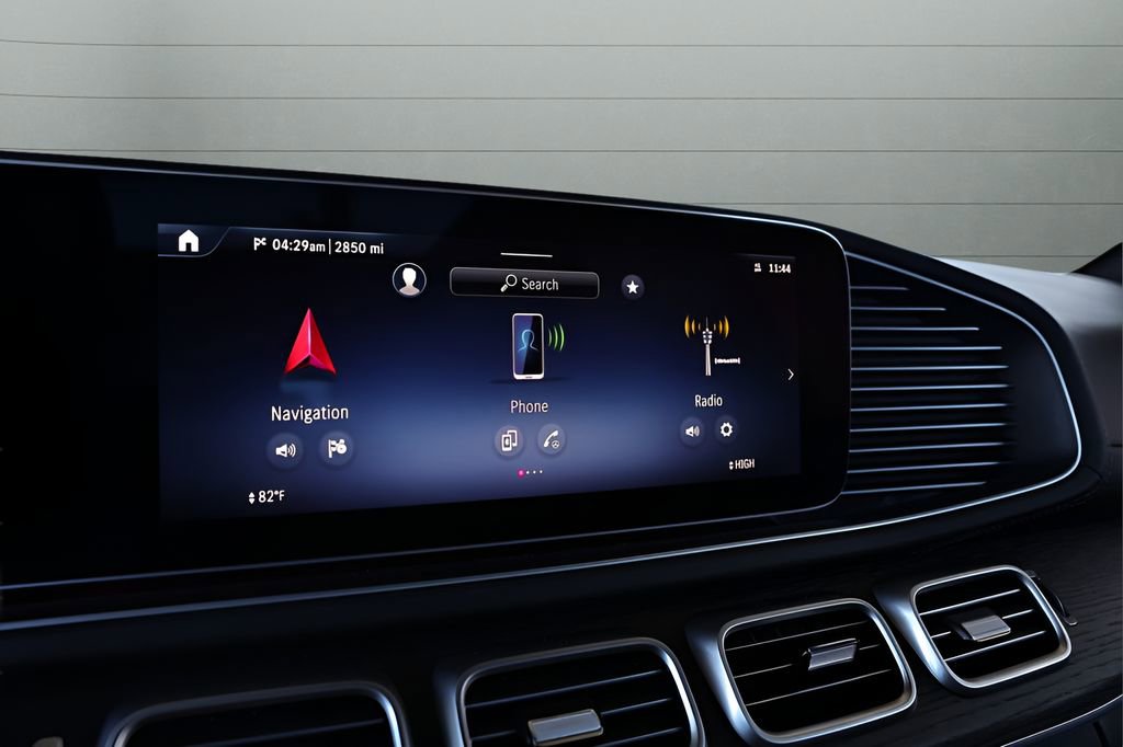 Used 2025 Mercedes-Benz GLS 450 4MATIC image 18