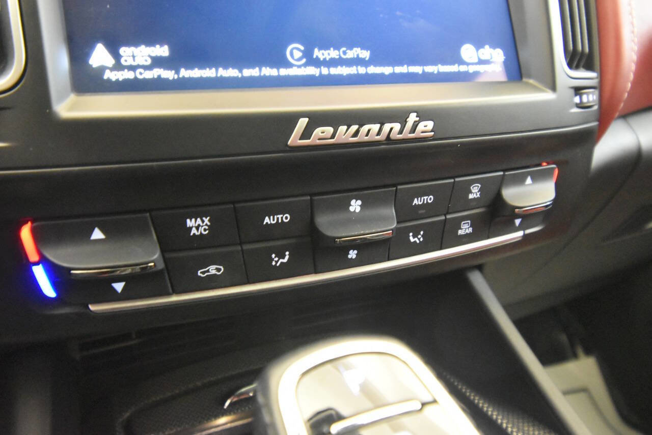 Used 2020 Maserati Levante GranLusso image 21