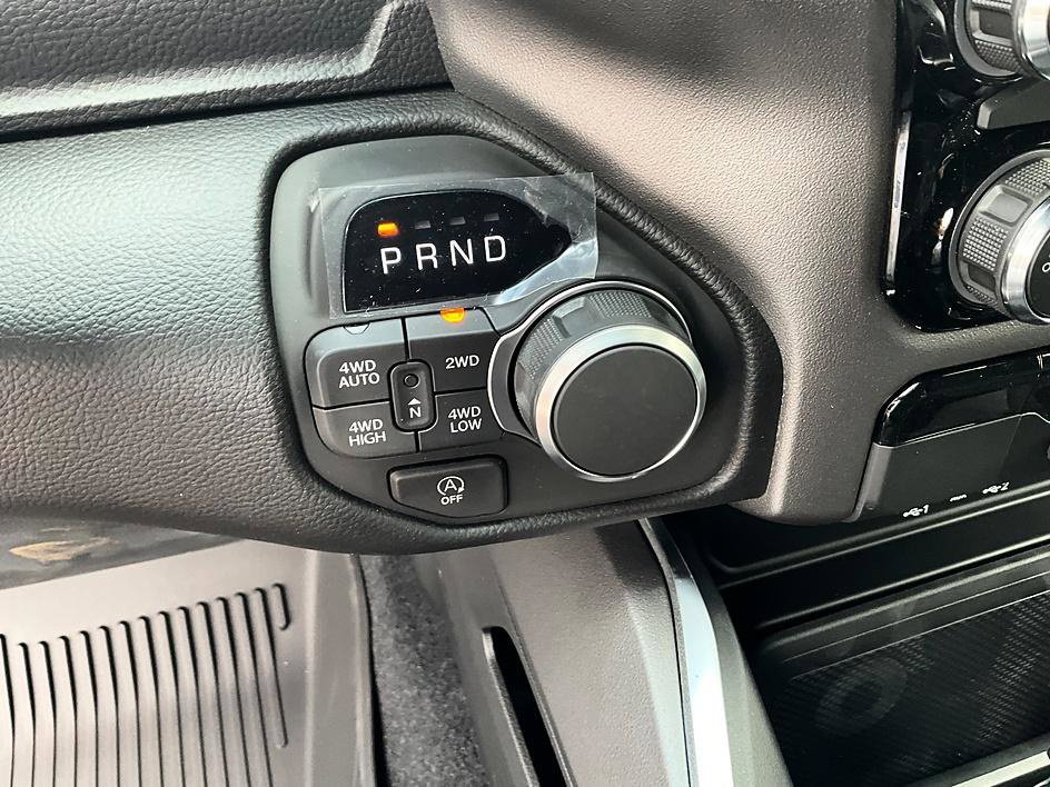 New 2026 RAM 1500 Big Horn w/ Night Edition AWD/4WD image 19