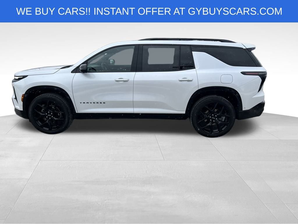 Used 2024 Chevrolet Traverse RS image 3