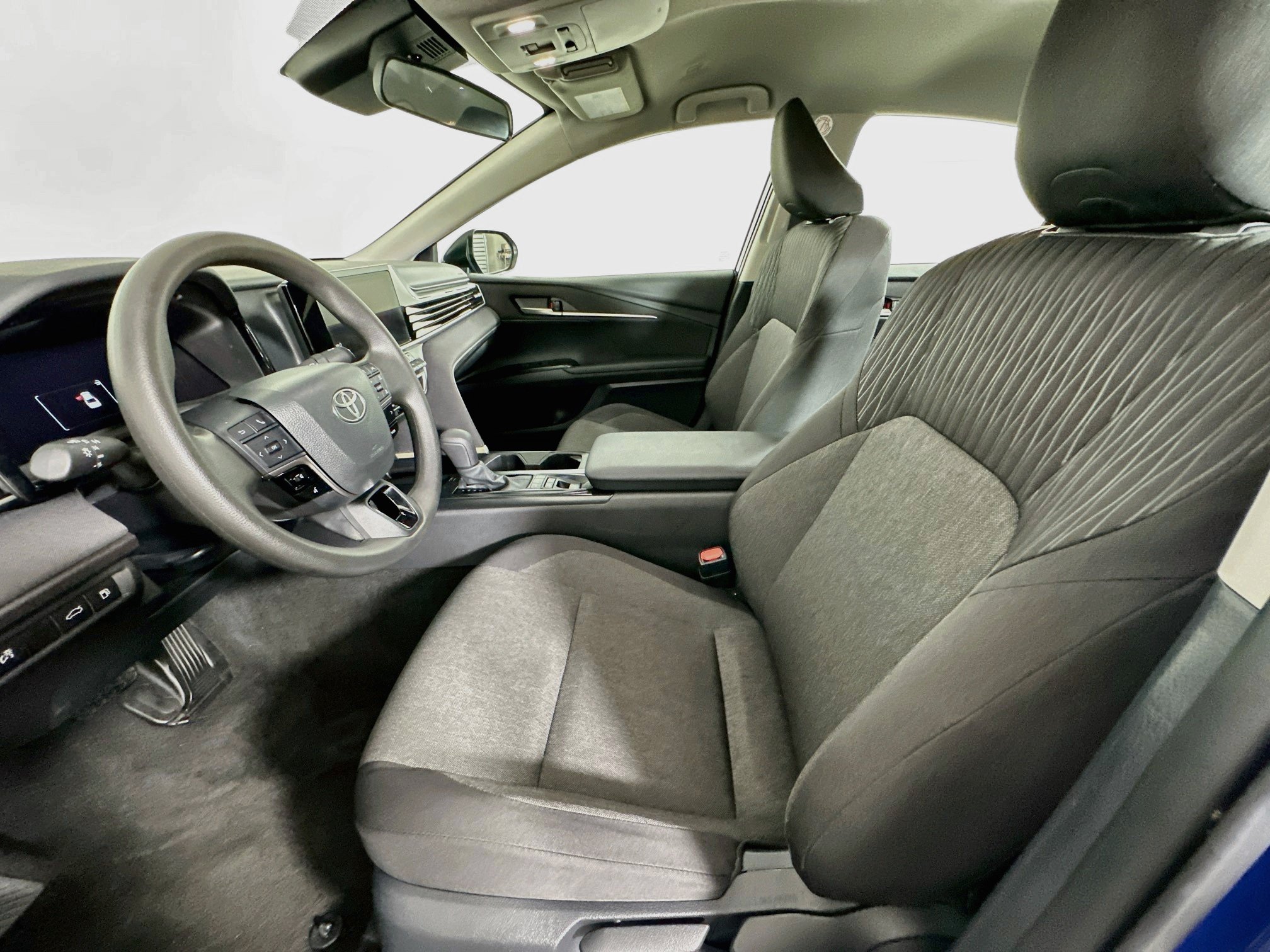 Used 2026 Toyota Camry LE FWD image 13
