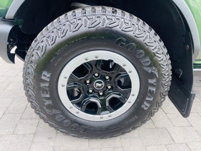Used 2023 Ford Bronco Badlands w/ Sasquatch Package AWD/4WD image 34