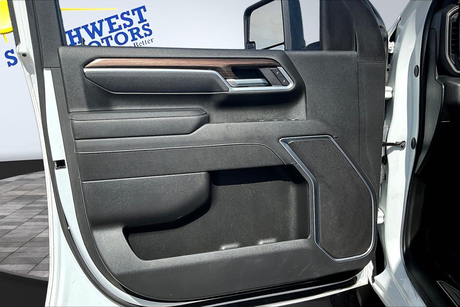 Used 2025 Chevrolet Silverado 2500 LT AWD/4WD image 22