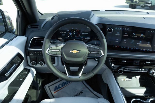 New 2026 Chevrolet Suburban Premier RWD image 19