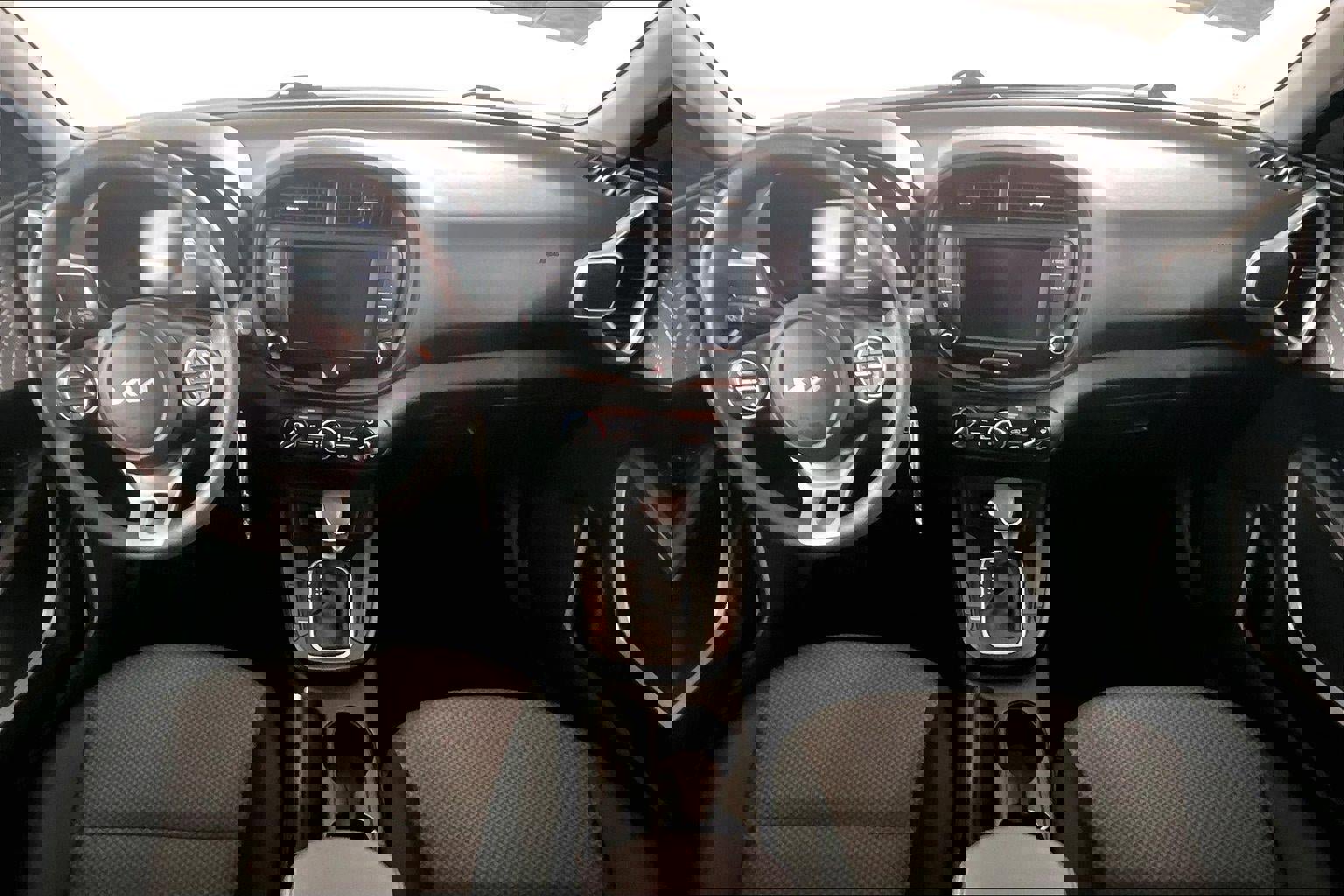 Used 2024 Kia Soul LX w/ Option Group 015 image 7